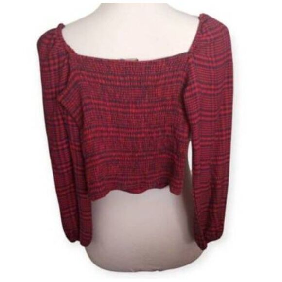 ABERCROMBIE AND FITCH SMOCKED RED & NAVY PLAID CROPPED TOP SZ.XXS EUC. - Picture 3 of 6